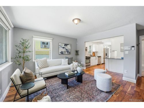 665 Perry St, Denver, CO, 80204-3043 | Card Image