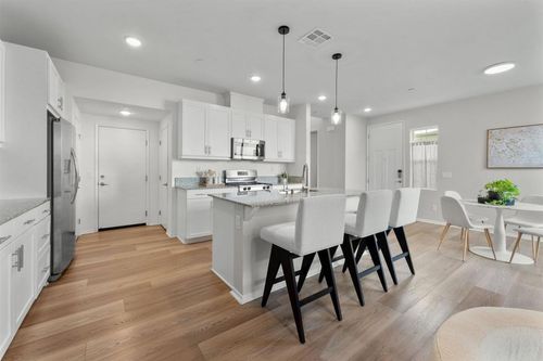 212 Perennial Pl, Fallbrook, CA, 92028 | Card Image