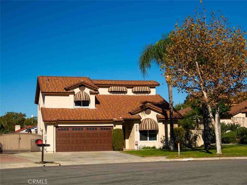 22720 Bluebird Ln, Grand Terrace, CA, 92313-5752 | Card Image