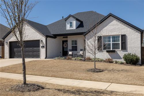 1575 N Pershing St, Fayetteville, AR, 72704-5095 | Card Image