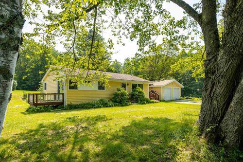 30 Currier Rd, Mendon, VT, 05701-9416 | Card Image