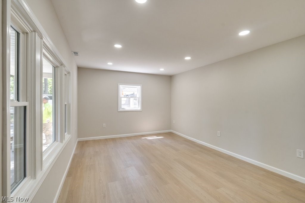 Residential in Willoughby Hills 3