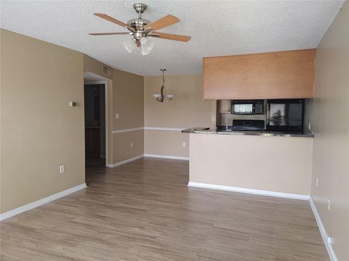 unit-204-215 Lake Brook Cir, BRANDON, FL, 33511-6140 | Card Image