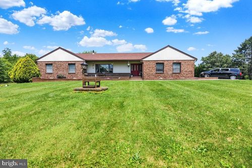 6877 Old Route 22, Bethel, PA, 19507-8960 | Card Image