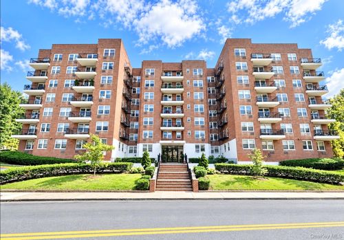 4j-440 Warburton Avenu Avenue, Yonkers, NY, 10701 | Card Image