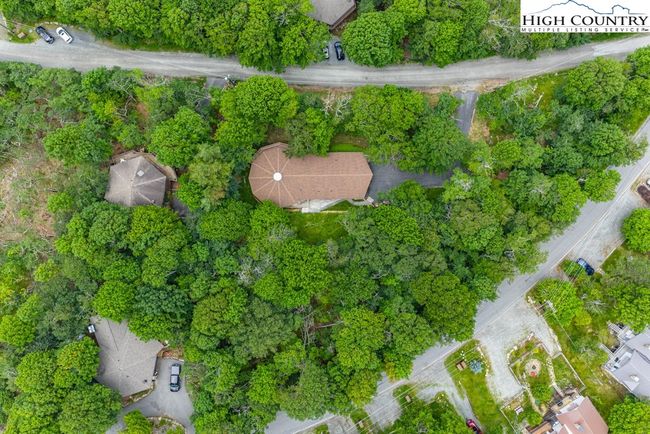 103 Raven Rd, House other with 3 bedrooms, 2 bathrooms and null parking in Beech Mountain NC | Image 45