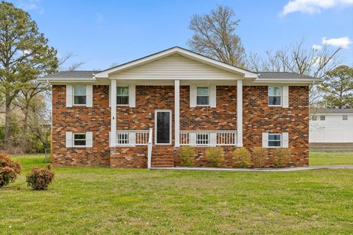 215 Battlewood Dr, Fort Oglethorpe, GA, 30742-3377 | Card Image