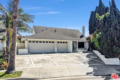 24224 Spicewood Ln, Harbor City, CA, 90710-1535 | Card Image