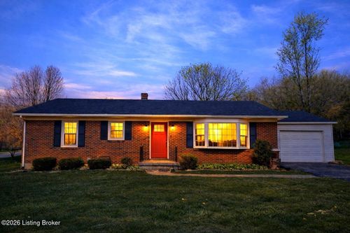 704 Mccullum Ave, Elizabethtown, KY, 42701-2141 | Card Image