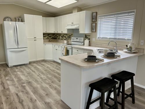 94-3300 Horn St, Abbotsford, BC, V2S7Y6 | Card Image