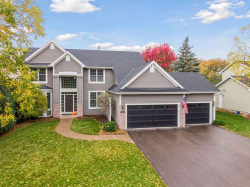 7406 Moccasin Trl, Chanhassen, MN, 55317-7551 | Card Image