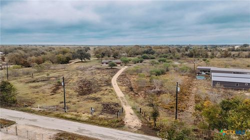 3837 Callihan Road, Luling, TX, 78648 | Card Image