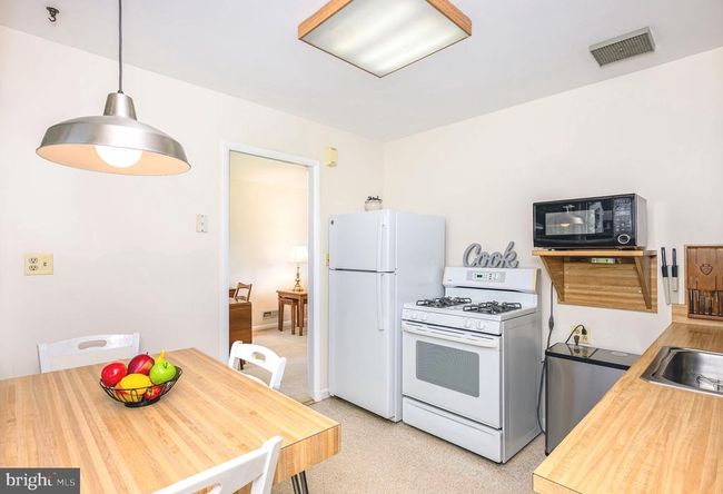 7612 Perring Ter, House other with 3 bedrooms, 2 bathrooms and null parking in PARKVILLE MD | Image 10
