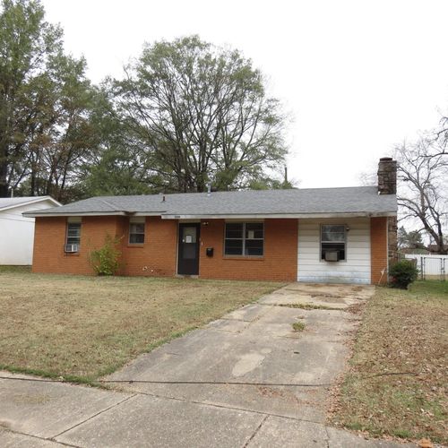1309 Bailey Dr, Pine Bluff, AR, 71601-5430 | Card Image
