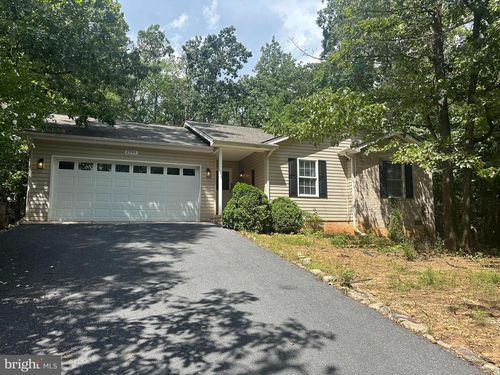 2395 Hopkins Dr, MC GAHEYSVILLE, VA, 22840-3109 | Card Image