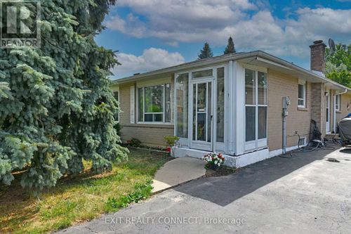 7 Mandarin Cres, Brampton, ON, L6S2S2 | Card Image