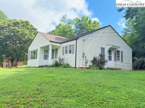 566 Buck Mountain Cir, West Jefferson, NC, 28694-7325 | Card Image