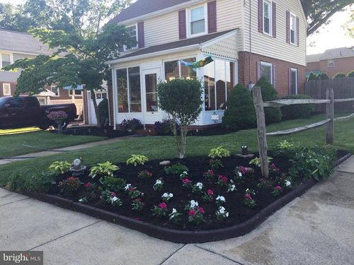 713 Phillips Ave, Wilmington, DE, 19809-2935 | Card Image