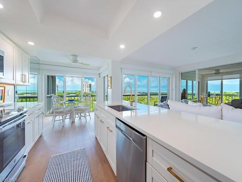 apt-504-5501 Heron Point Dr, NAPLES, FL, 34108-2809 | Card Image