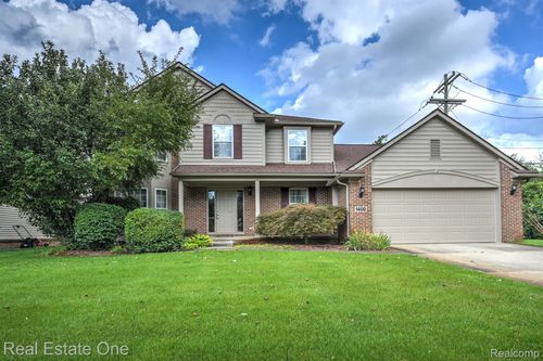 1400 Lee Wood Ridge Drive, Commerce Charter Township, MI, 48390 | Card Image