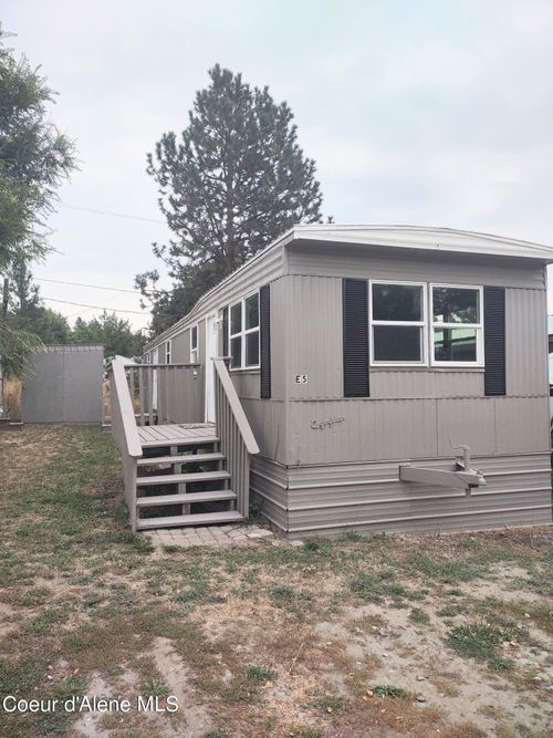 trlr-e5-6677 Kaniksu St, Bonners Ferry, ID, 83805-7522 | Card Image