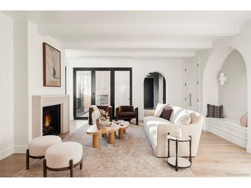 515 Cook St, Denver, CO, 80206-4426 | Card Image