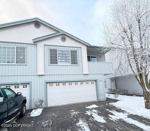 5554 Sapphire Loop, Anchorage, AK, 99504-6000 | Card Image