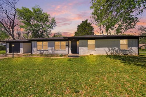 619 9th St, Terrell, TX, 75160-1602 | Card Image