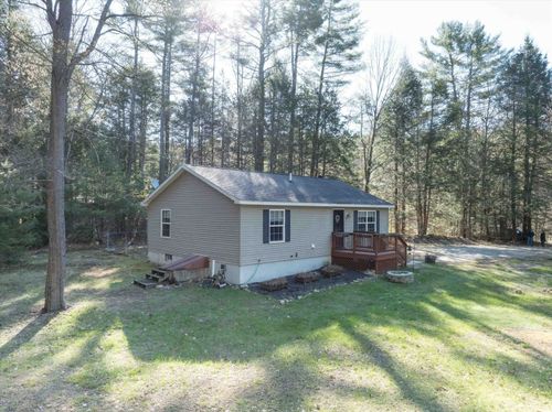 22 Deans Lndg, Chesterfield, NH, 03443-3600 | Card Image