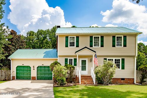 203 Sweetbriar Ln, Havelock, NC, 28532-9681 | Card Image