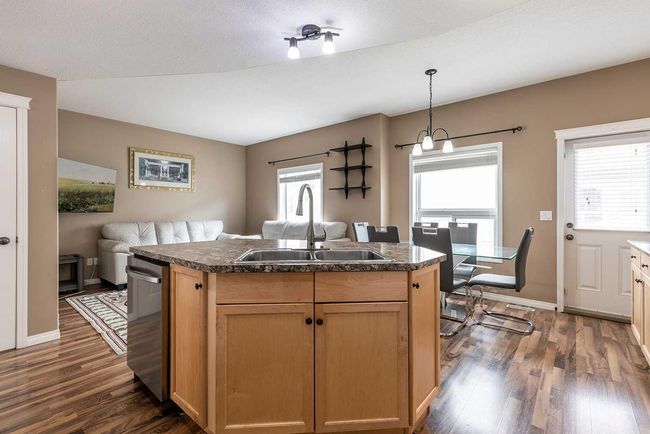 362 Washington Way Se, Townhouse with 4 bedrooms, 4 bathrooms and 2 parking in Medicine Hat AB | Image 11