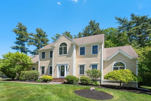 48 Beethoven Ave, Walpole, MA, 02081-1126 | Card Image