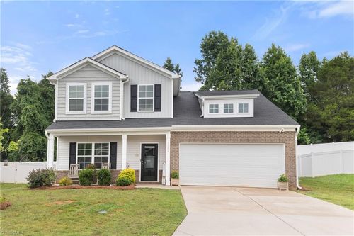 2205 Casey Ave, Winston Salem, NC, 27107 | Card Image
