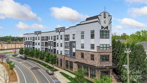 3301-3630 N Davidson St, Charlotte, NC, 28205-1351 | Card Image
