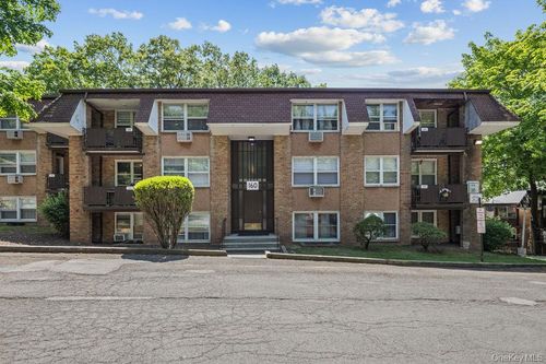 160 Kearsing Pkwy, Monsey, NY, 10952-2257 | Card Image