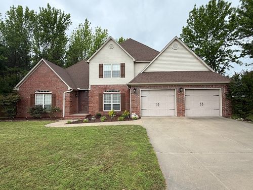28 Angelfish Ct, Russellville, AR, 72802-2296 | Card Image