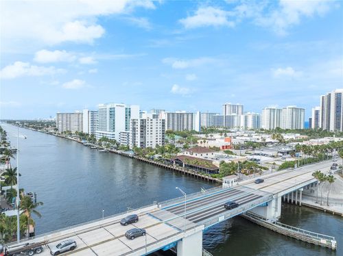 1101-3000 E Oakland Park Blvd, Fort Lauderdale, FL, 33306-1818 | Card Image