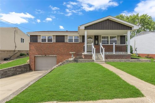 1416 Sampson St, Conway, PA, 15027-1133 | Card Image