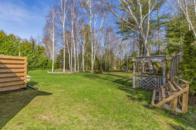 8 Penny Lane, House other with 3 bedrooms, 2 bathrooms and 6 parking in Wasaga Beach ON | Image 32