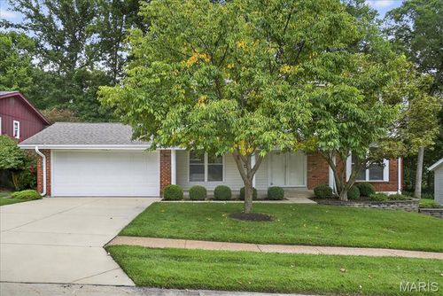 1266 Beaver Creek Rd, Chesterfield, MO, 63017-1942 | Card Image