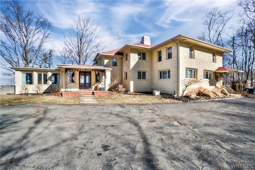 6970 Lake Shore Rd, Derby, NY, 14047-9768 | Card Image