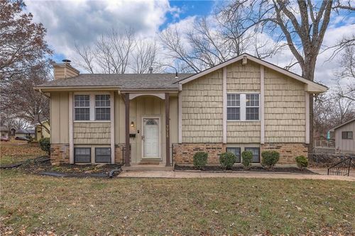 7713 E 119 Terrace, Grandview, MO, 64030 | Card Image