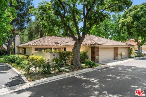 4042 Stoneriver Ct, Westlake Village, CA, 91362-3712 | Card Image