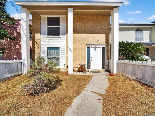 6529 Spring Hurst St, San Antonio, TX, 78249-2915 | Card Image