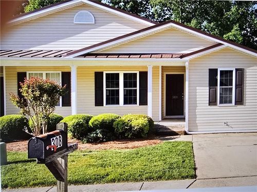 308 Tanner Ct, Kernersville, NC, 27284-2465 | Card Image