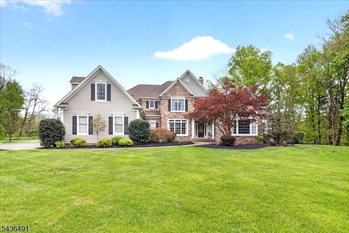 3 Raymond Ln, BELLE MEAD, NJ, 08502-5100 | Card Image