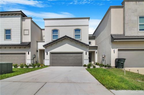 2231 Corales St, Mission, TX, 78573-8514 | Card Image