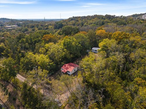 608 Creative Way, Madison, TN, 37115-2961 | Card Image