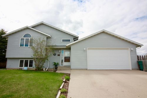 301 15th Street N, Breckenridge, MN, 56520 | Card Image