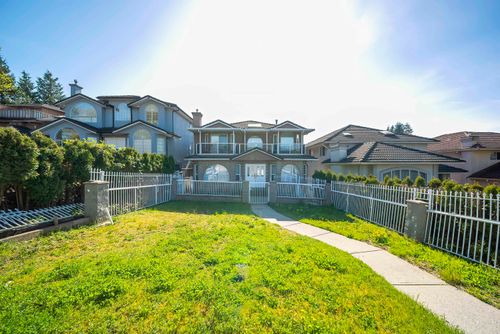 7563 Cariboo Rd, Burnaby, BC, V3N4X2 | Card Image